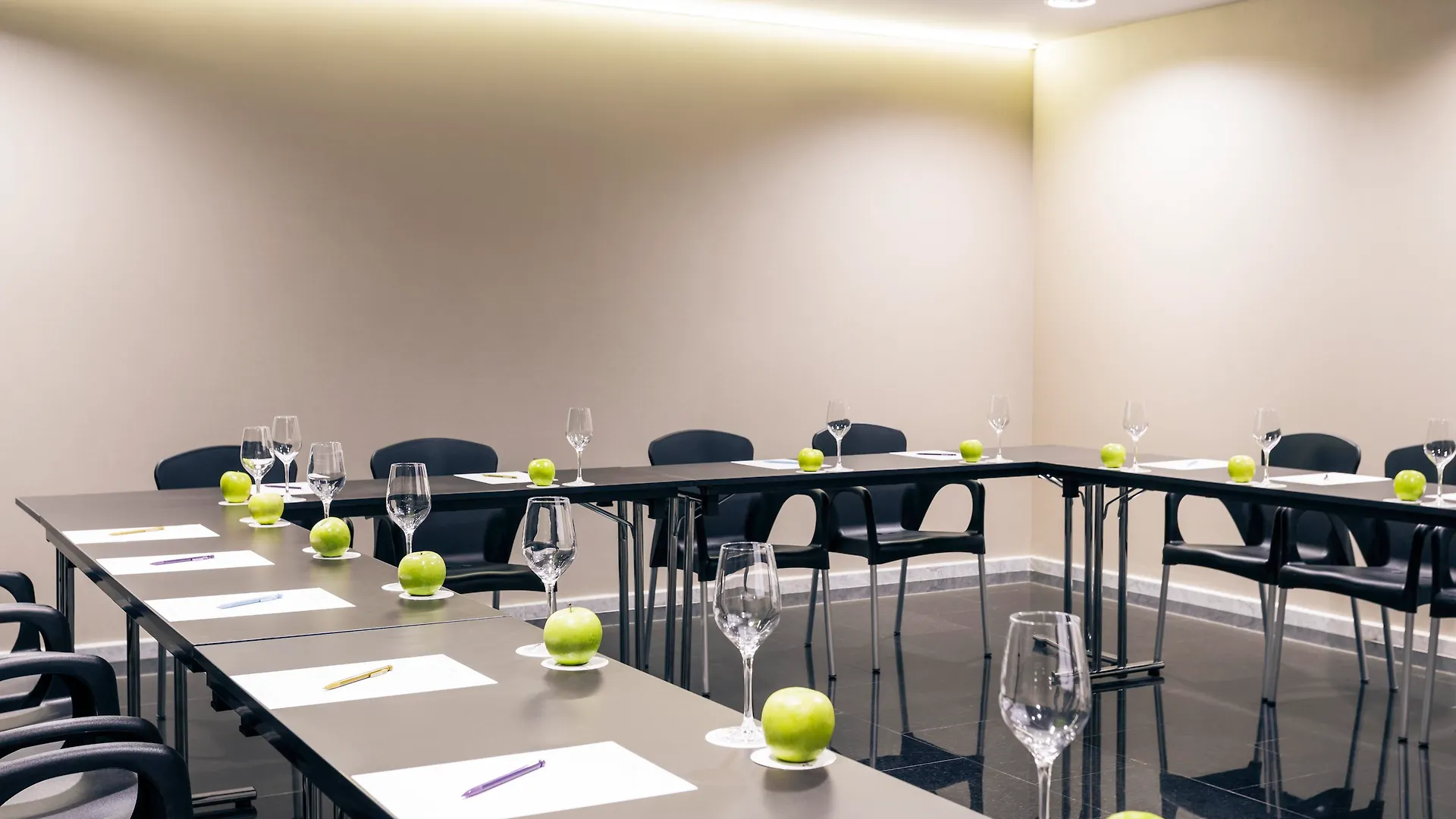 Hotel Mercure Jardines De Albia Bilbao 4*,  Spain