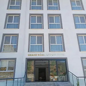 oteli̇ zi̇yaret edi̇n